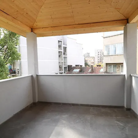 Grandeur Slavija 公寓 *