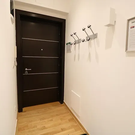 Grandeur Slavija Appartamento